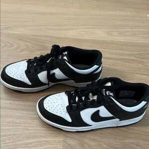 Nike Black and White Sneakers